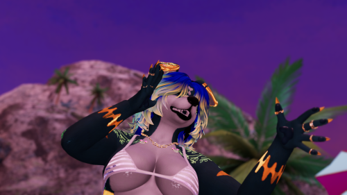 VRChat_2024-07-25_00-27-03.957_2560x1440.png