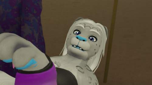 VRChat_2024-08-20_21-38-26.023_2560x1440.png