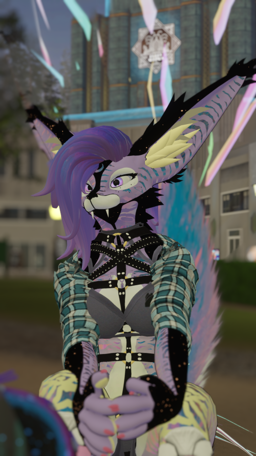 VRChat_2024-08-22_18-25-15.740_2560x1440.png