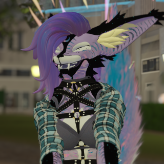 VRChat_2024-08-22_18-25-23.047_2560x1440