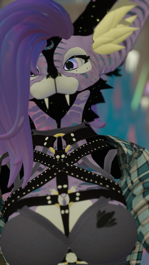 VRChat_2024-08-22_18-25-39.453_2560x1440.png
