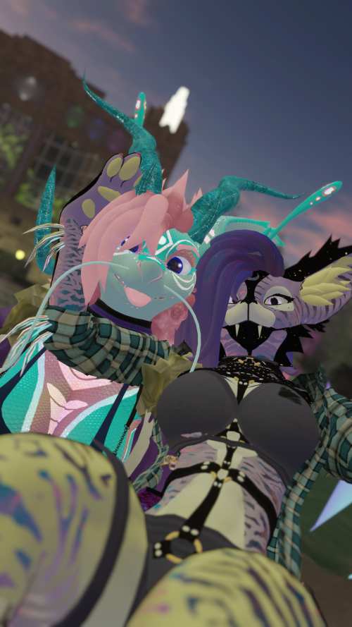 VRChat_2024-08-22_18-30-41.125_2560x1440.png