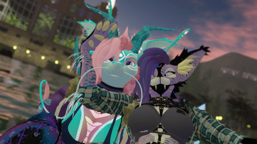 VRChat_2024-08-22_18-30-51.599_2560x1440.png