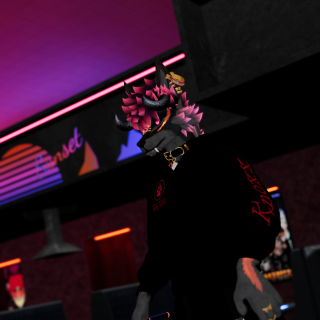 VRChat_2024-08-28_20-24-26.895_2560x1440