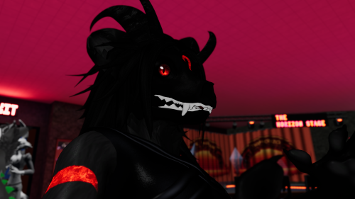 VRChat_2024-08-28_21-15-11.813_2560x1440.png