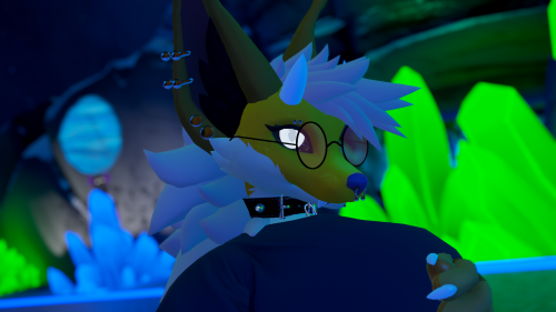 VRChat_2024-09-18_19-44-42.472_2560x1440.png